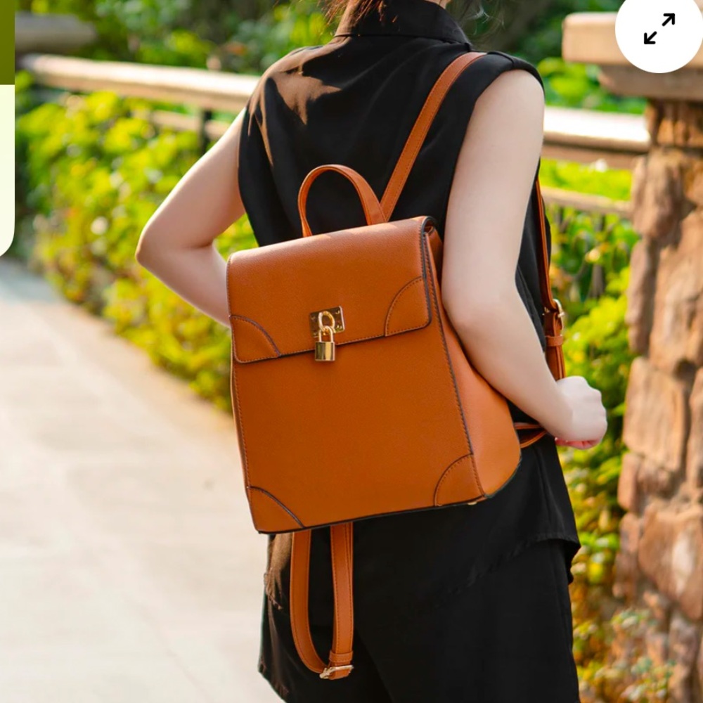 Michael Kors Gorgeous Sansa Backpack